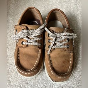 Sperry’s toddler boys boat shoes size 9